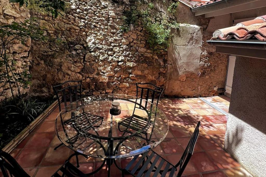 Charmante Maison Renovee Nérac Extérieur photo